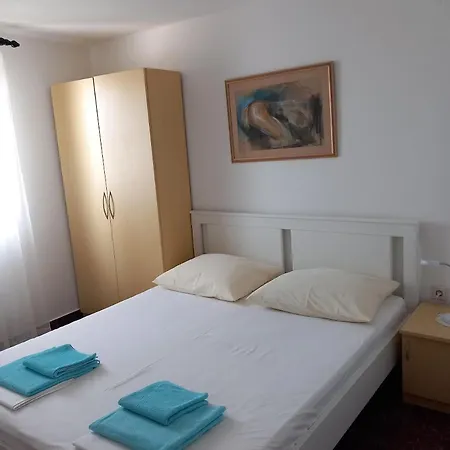 Marija & Ivana, Apartman *
